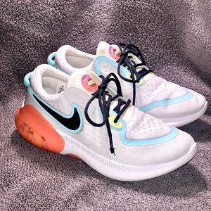 Nike Women’s Joyride Dual Running shoes sz 7